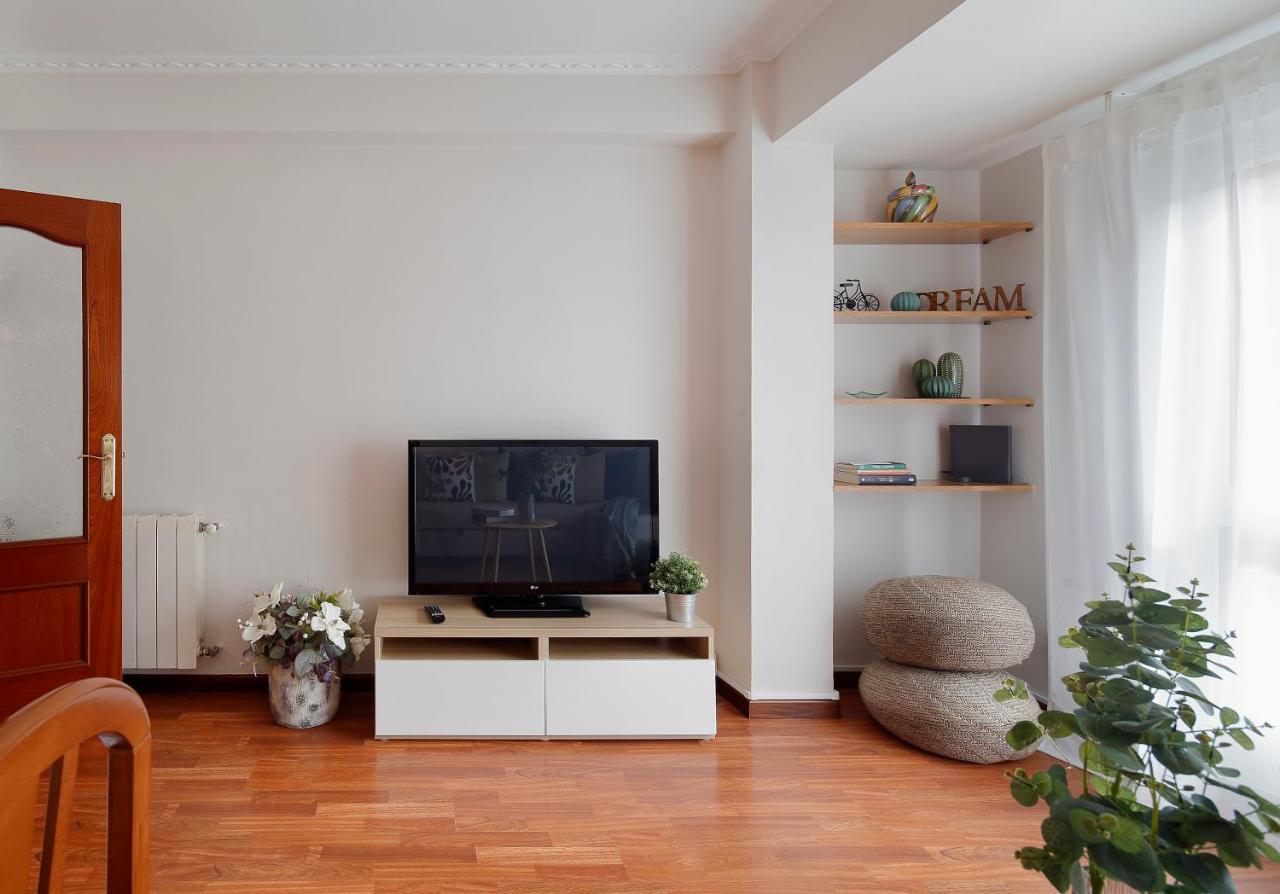 115A - Amplia Vivienda En Playa San Lorenzo Gijón Eksteriør bilde