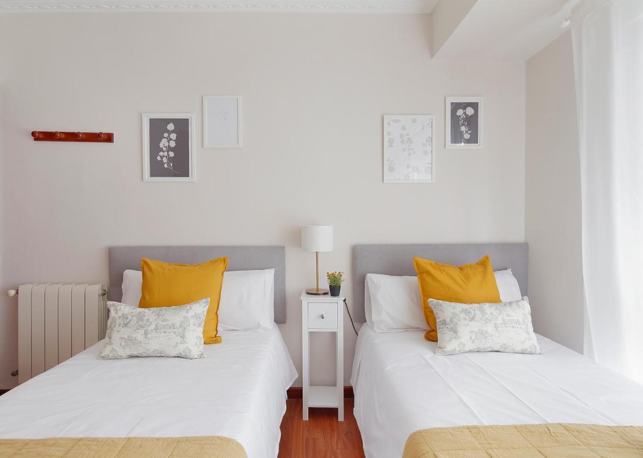 115A - Amplia Vivienda En Playa San Lorenzo Gijón Eksteriør bilde